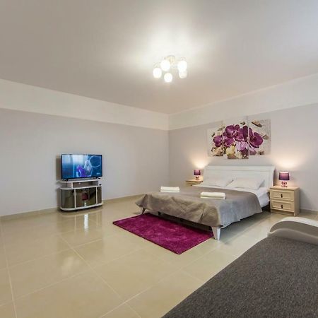 Apartments Kiev Exterior foto